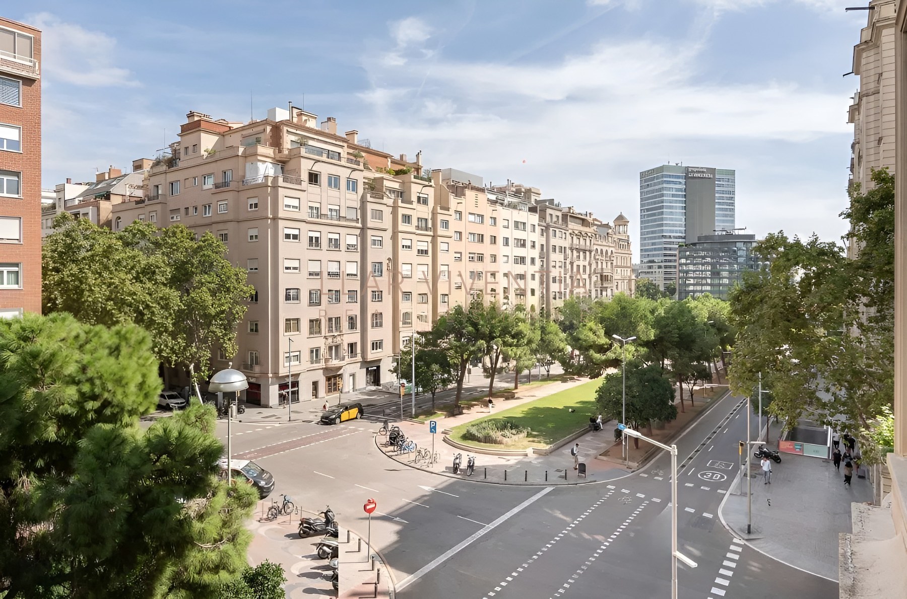 Avenida Pau Casals · Turó Park